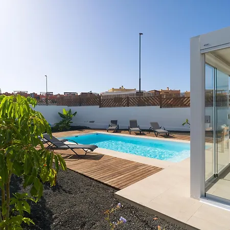 Buena Onda Modern Design, Heated Pool Βίλα *
