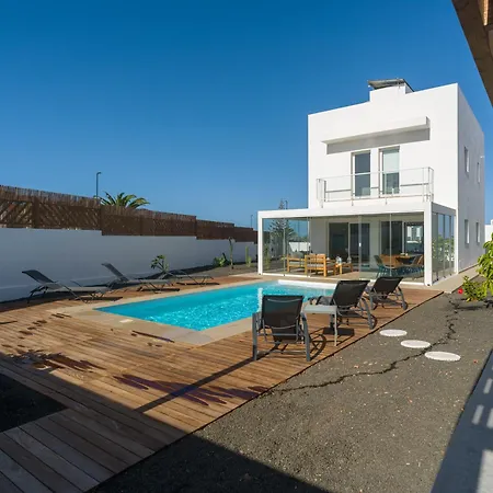 Villa Buena Onda Modern Design, Heated Pool Corralejo