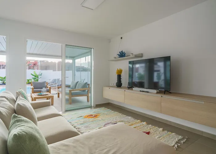 Buena Onda Modern Design, Heated Pool Βίλα *