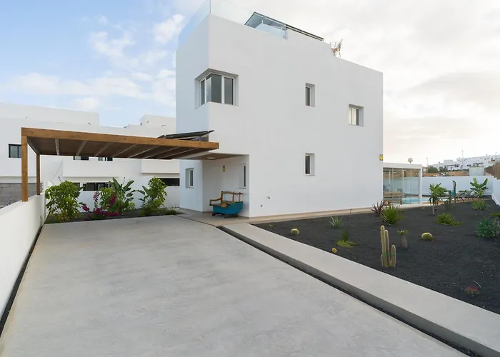 Buena Onda Modern Design, Heated Pool Βίλα *