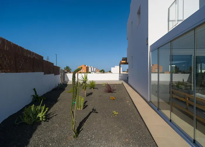 Buena Onda Modern Design, Heated Pool Βίλα Κοραλέχο