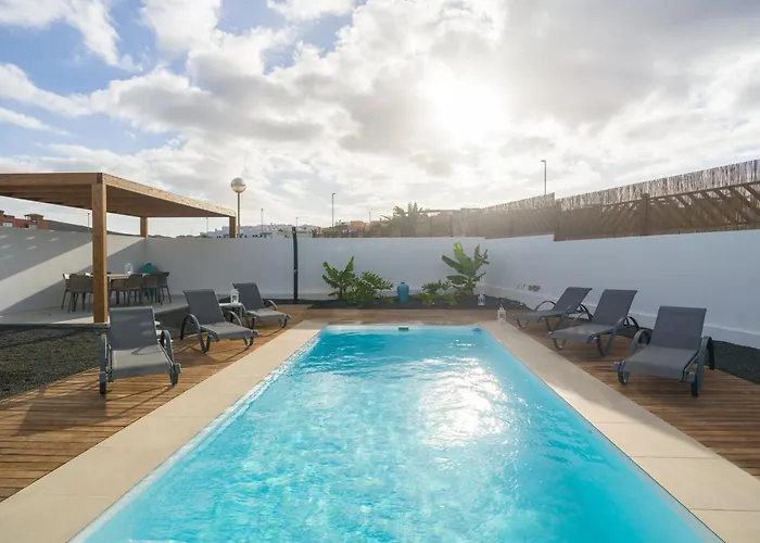 Βίλα Buena Onda Modern Design, Heated Pool